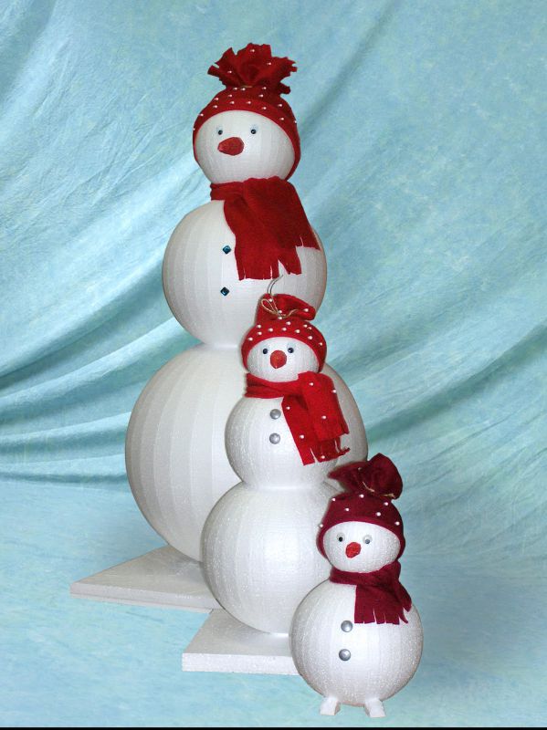 В преддверии новогодних праздников предлагаем вам рассмотреть возможность приобретения фигурных изделий из пенопласта-снеговики, ёлочки. снежинки, овцы, сердца, цифры, буквы и многое другое. 