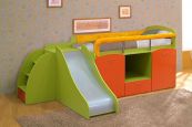 Кровать детская "Уголок школьника N5", абсолютно новая модель детской мебели производства г. Екатеринбург, набор мебели модульный и может приобретаться по отдельности, встроенный под кроватью столик абсолютно мобильный и может размещаться в любой части комнаты